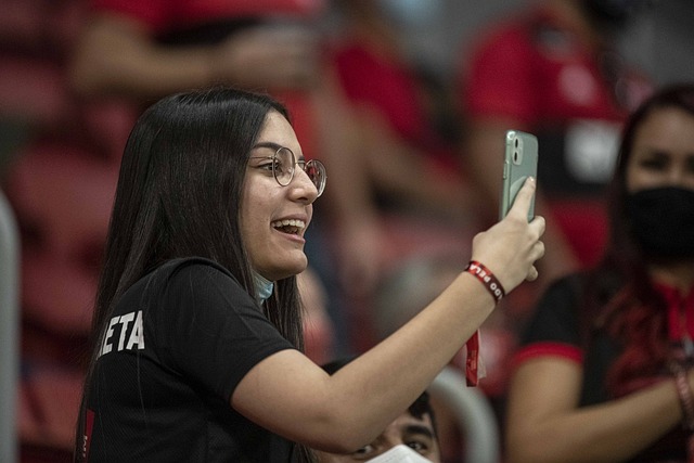 力同样不可 力同样不可